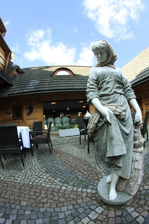 Hotel Zornica Poczesna Eksteriør billede