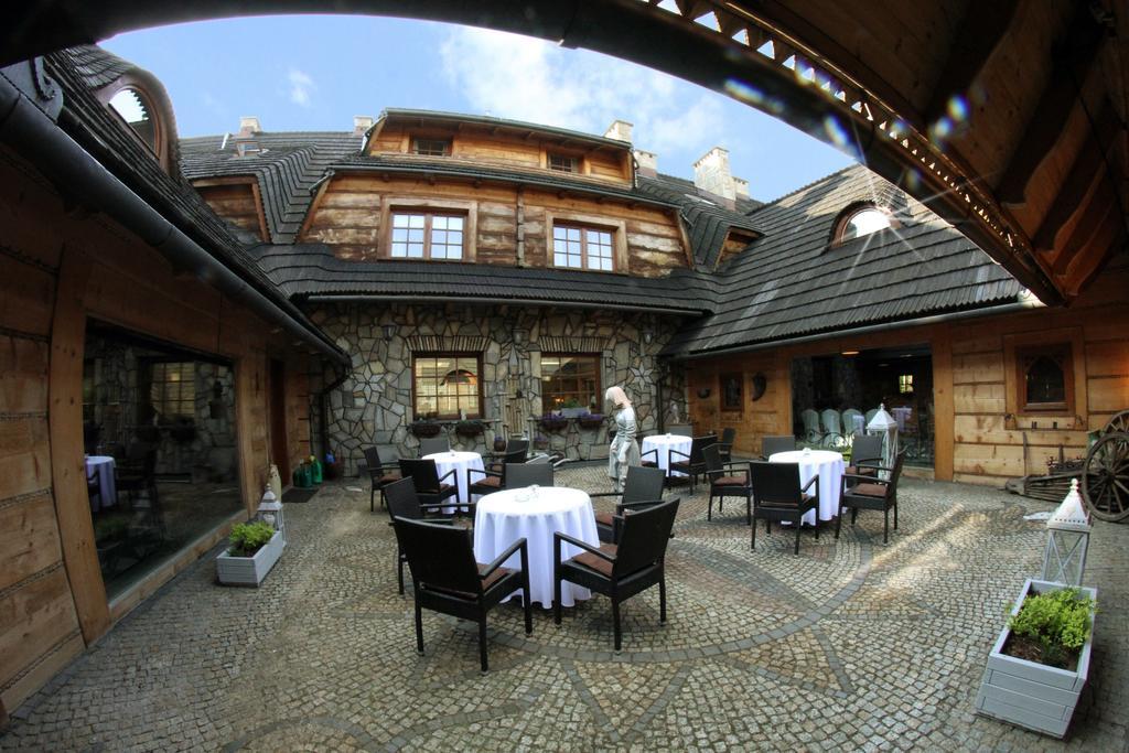 Hotel Zornica Poczesna Eksteriør billede